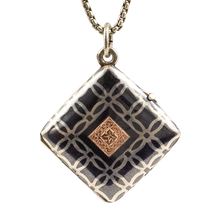 Load image into Gallery viewer, Niello Lattice Locket
